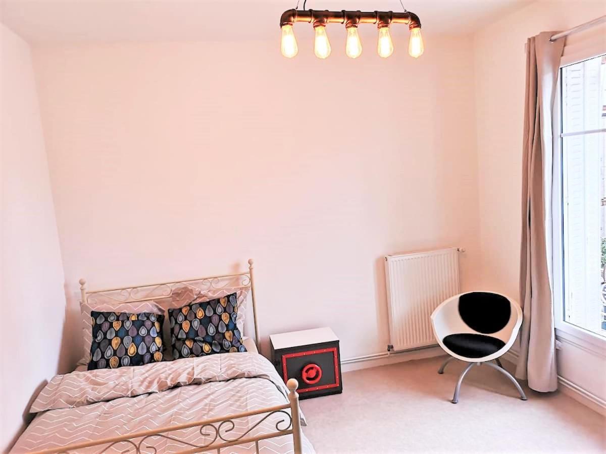Greyhound - Grand Appartement Centre-Ville ซัวซง ภายนอก รูปภาพ